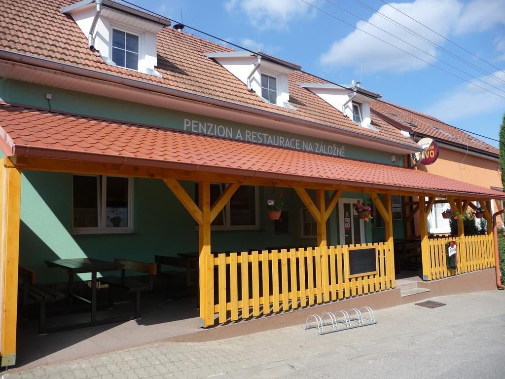 Penzion A Pizzerie Na Zalozne Kobylí Exterior foto